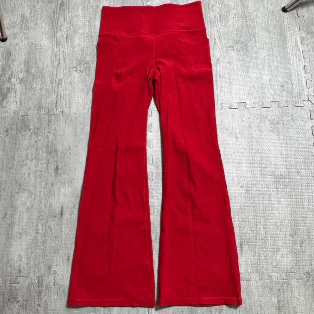 Athleta Salutation Stash Rib Flare High Rise Pants Women's Large Color Red